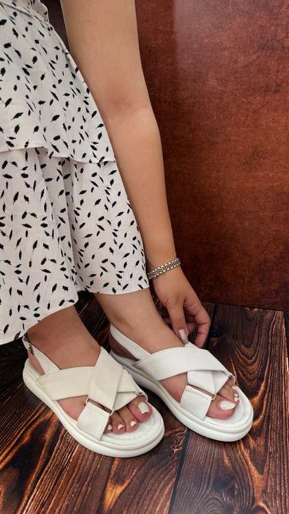 صندل تابستانی شیک سفید رنگ