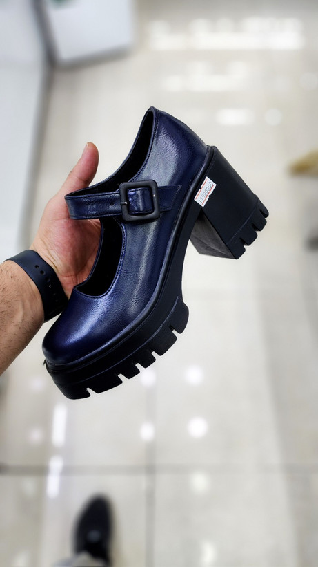 لوفر سرمه ای خاص