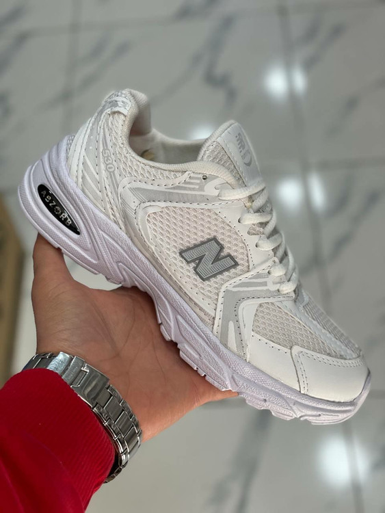 کفش نیوبالانس