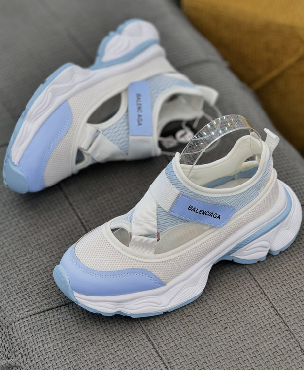 کفش رنگ آبی شیک و حرفه ای