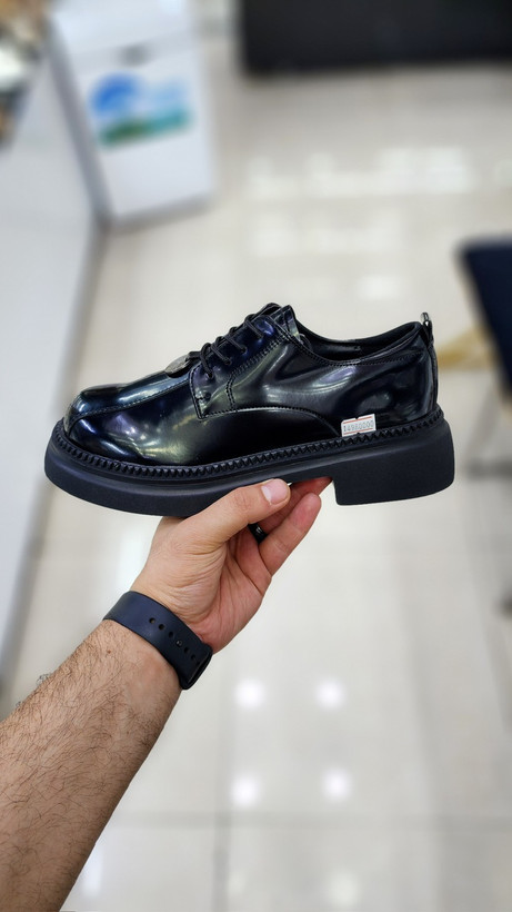 لوفر شیک ورنی