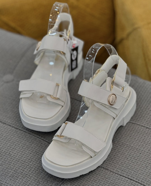 تابستانی مارکدار