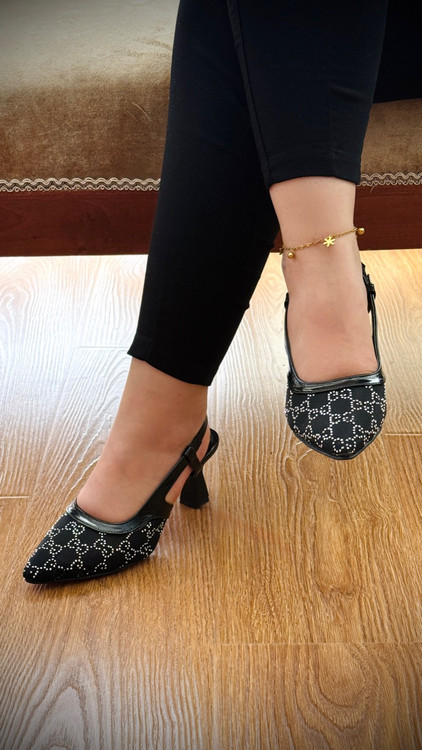 کفش پاشنه بلند زنانه