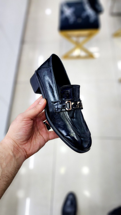 اداری و رسمی