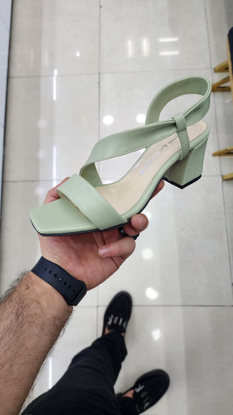 رنگ سبز کاهویی