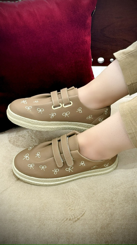 ونس دو چسب شکلاتی