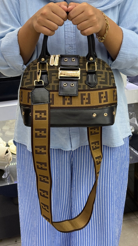 کیف مجلسی دستی و دوشی رنگ کرم قهوه ای