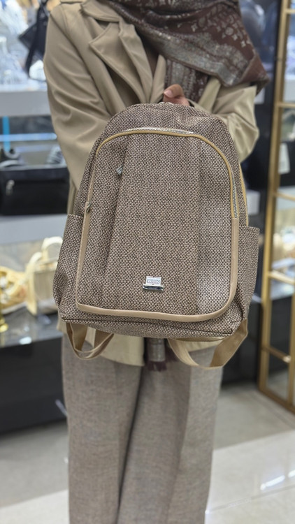 کوله پشتی دانشجویی رنگ کرمی