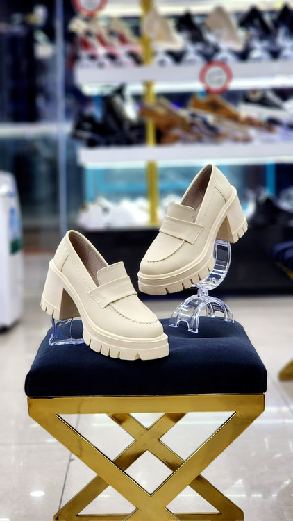 کفش کلاسیک زنانه