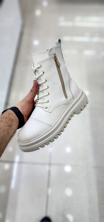 نیمبوت کرمی