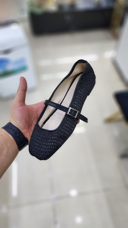 بابت زنانه رنگ مشکی