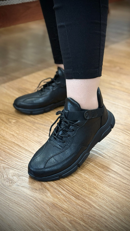 کتونی کلاسیک زنانه