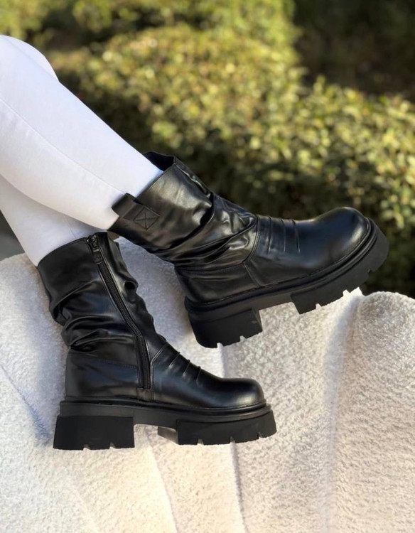 چکمه اسپورت خاص و ترند امسال