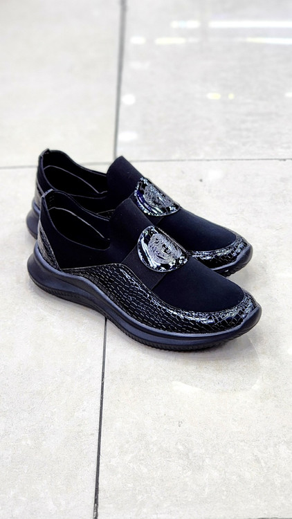 کتونی کلاسیک و راحتی