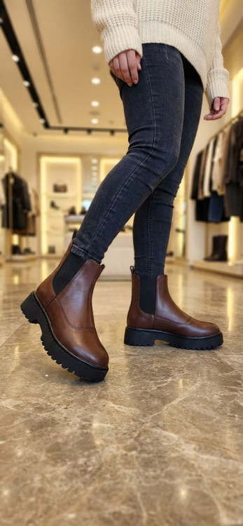 نیمبوت قهوه ای رنگ ترند سال