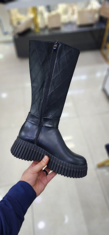 کفش تبریز با کیفیت عالی و منحصر بفرد