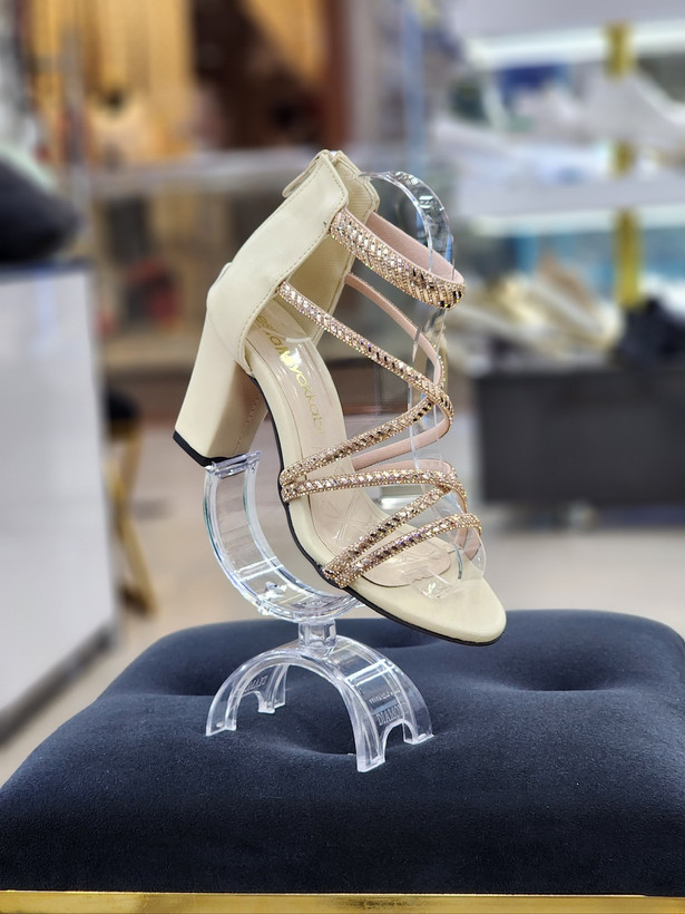 کفش مجلسی رنگ کرم نگینی شیک