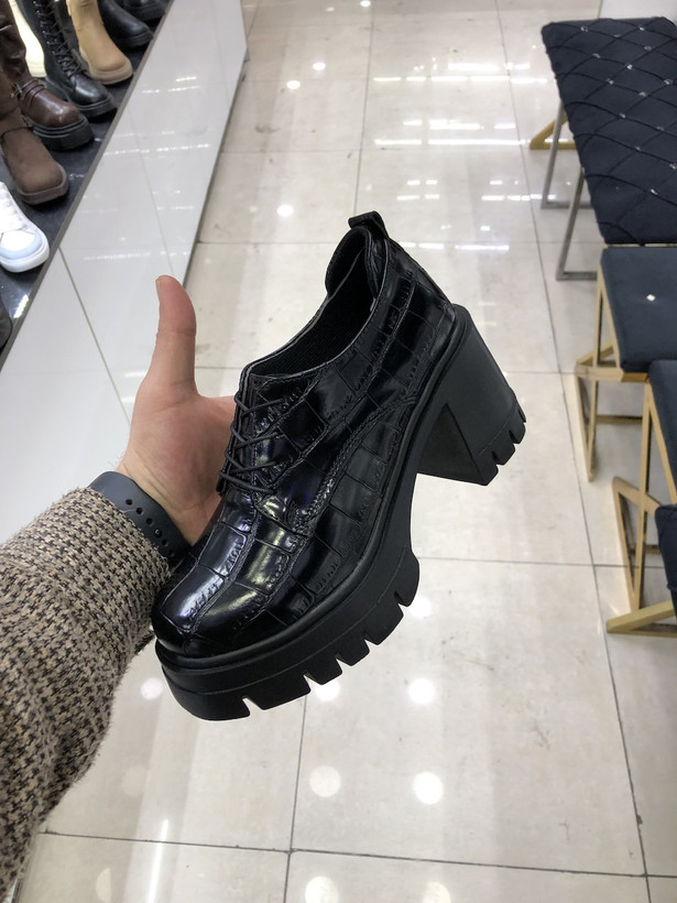 کالج زنانه رسمی فوق العاده