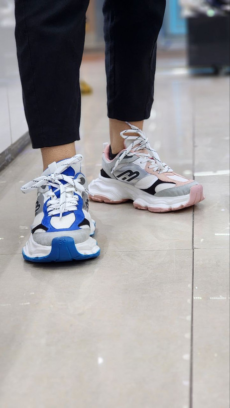 رنگ ابی و صورتی پر طرفدار