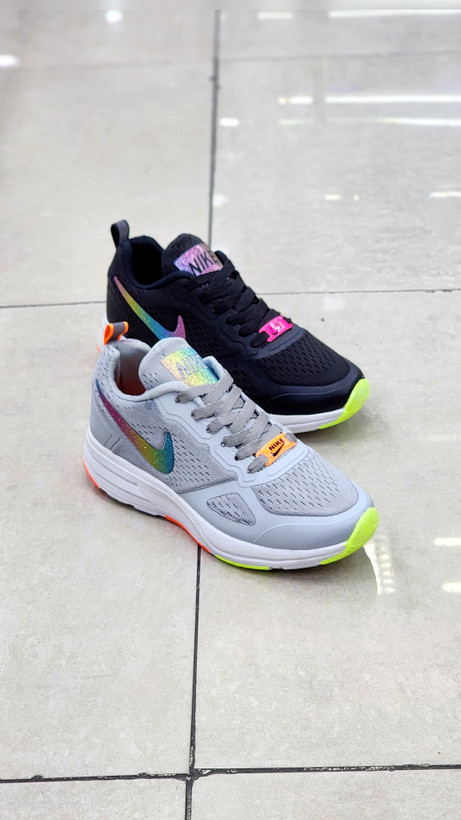 کفش دخترانه و زنانه بسیار قشنگ و جدید