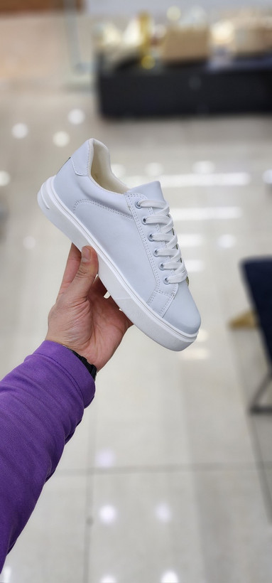 کفش سفید مشکی دلبرانه برای ولنتاین