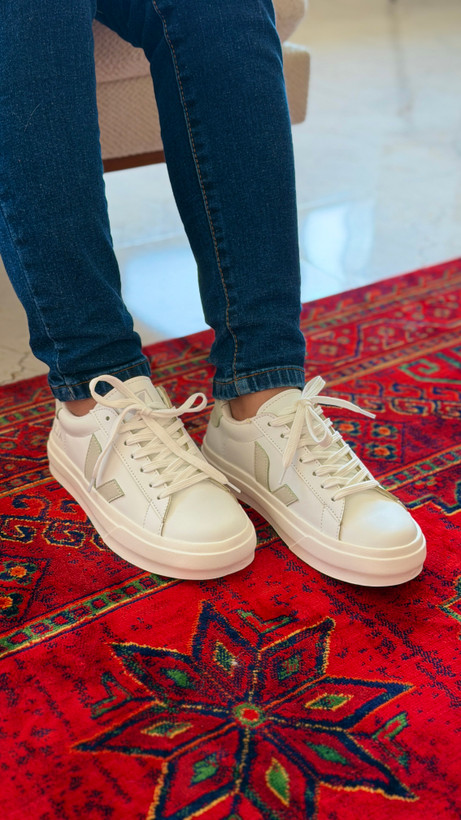 کتونی لژدار سفید دخترانه برای استایل های خاص