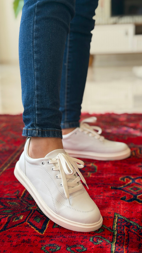 کفش تمام سفید دخترانه