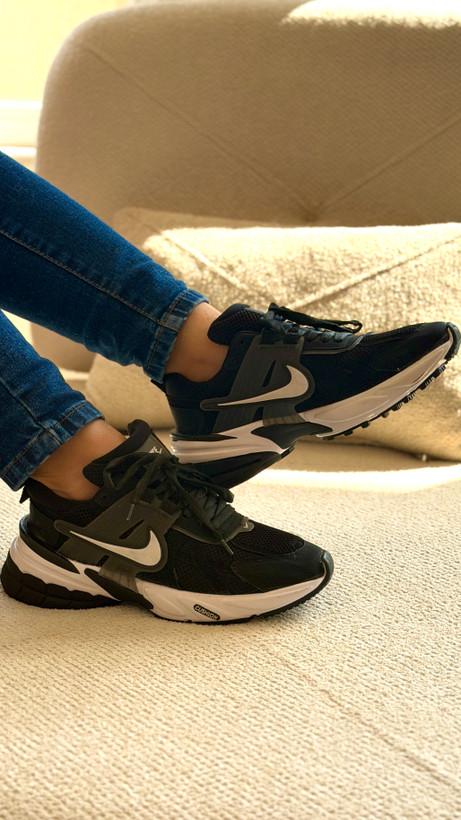 V2k جدیترین کتونی دخترانه در رنبگندی