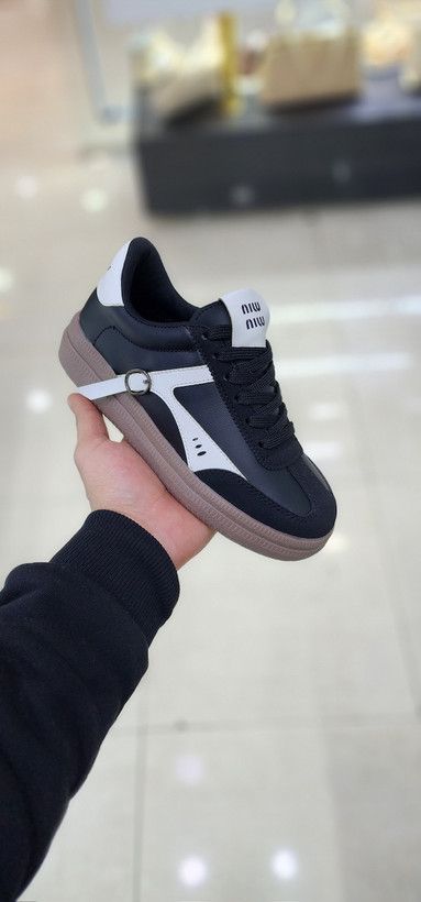 کتونی تمام طبی برای استفاده روزانه