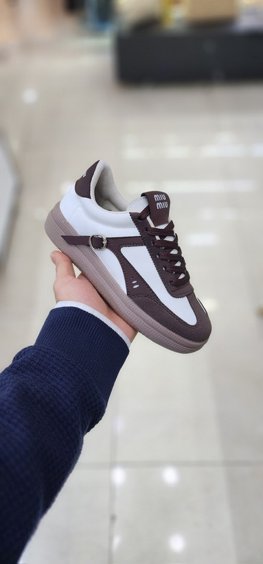 کفش قهوه ای و سفید زیبا و قشنگ