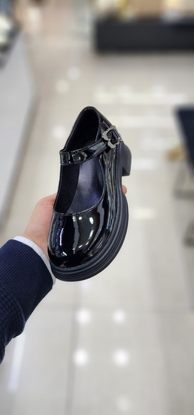 لوفر زنانه عروسکی تمام ورنی و براق