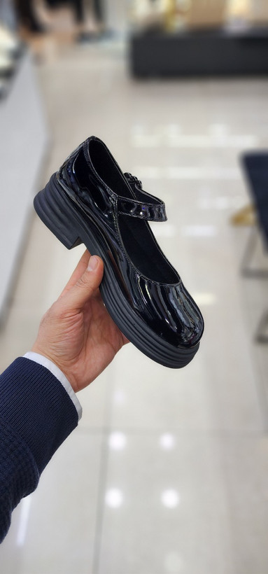 کفش عروسکی مری جین ورنی