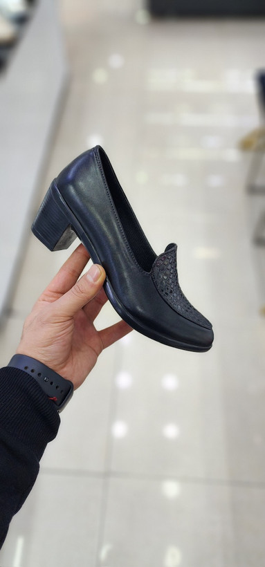 کفش پاشنه دار طبی