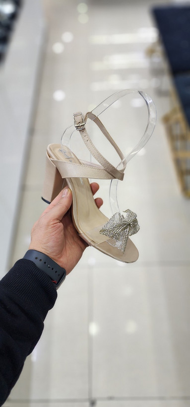 کفش پاشنه بلند دخترانه رنگ کرمی