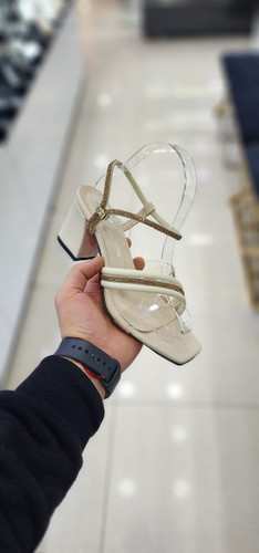 کفش رنگ کرمی دخترانه نگینی