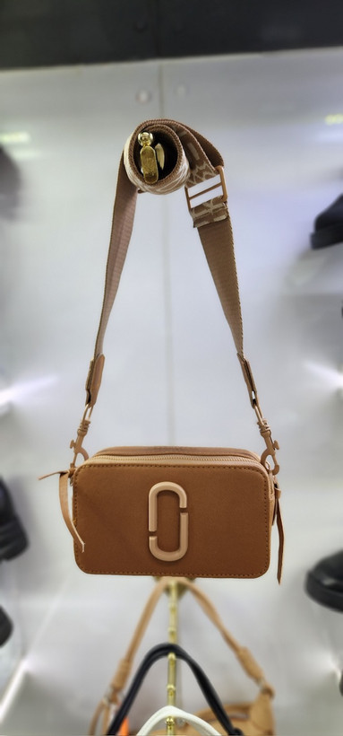 مارک جیکوبز اصلی با کیفیت عالی