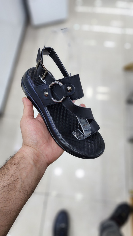 صندل تابستانی رنگ مشکی مدل انگشتی