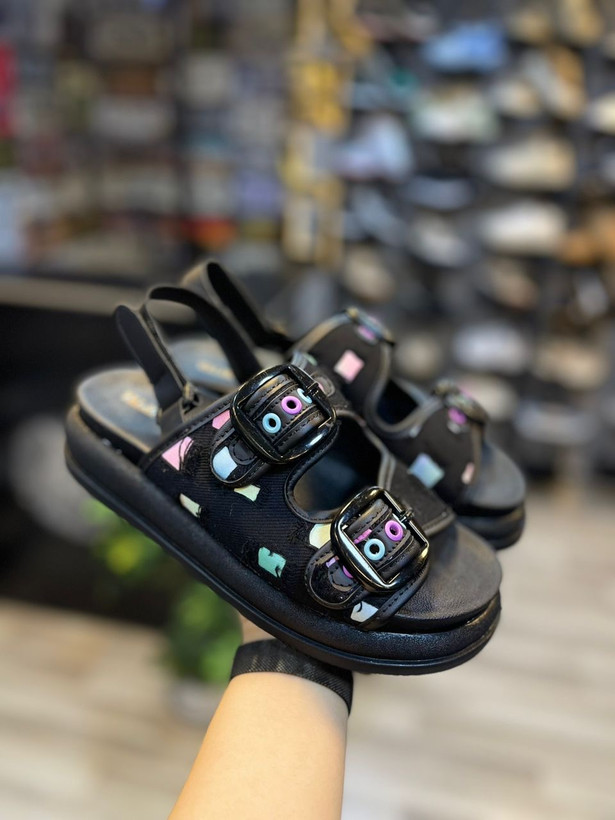 صندل تابستانی زاپدار رنگ مشکی