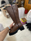 چکمه دخترانه در رنگ سال و ترند